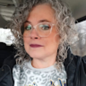 Meet your Posher, Yvonne